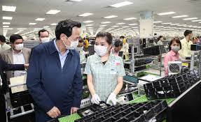 Người lao động được tạm dừng đóng BHXH phải đóng bù