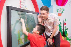 Trường hợp nào người nước ngoài không cần giấy phép lao động?