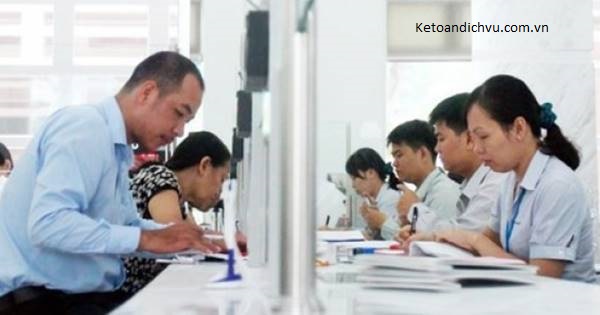 Công chức có được làm giám đốc công ty không?